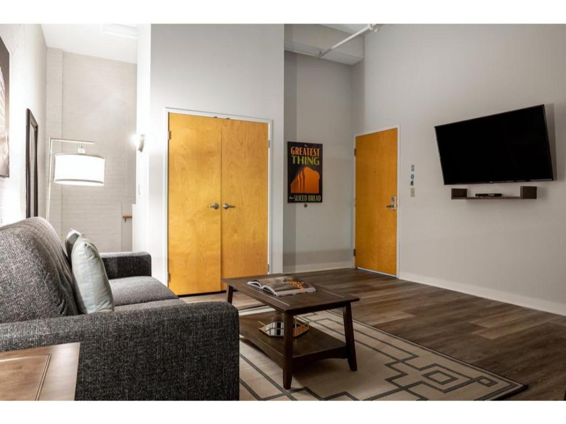 2Br 2Ba In The Block By Cozysuites! Indianapolis Bagian luar foto