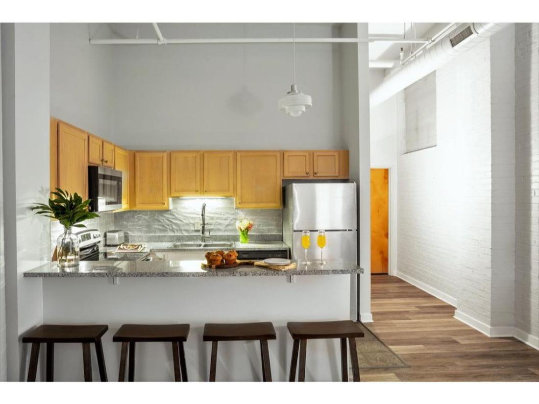 2Br 2Ba In The Block By Cozysuites! Indianapolis Bagian luar foto
