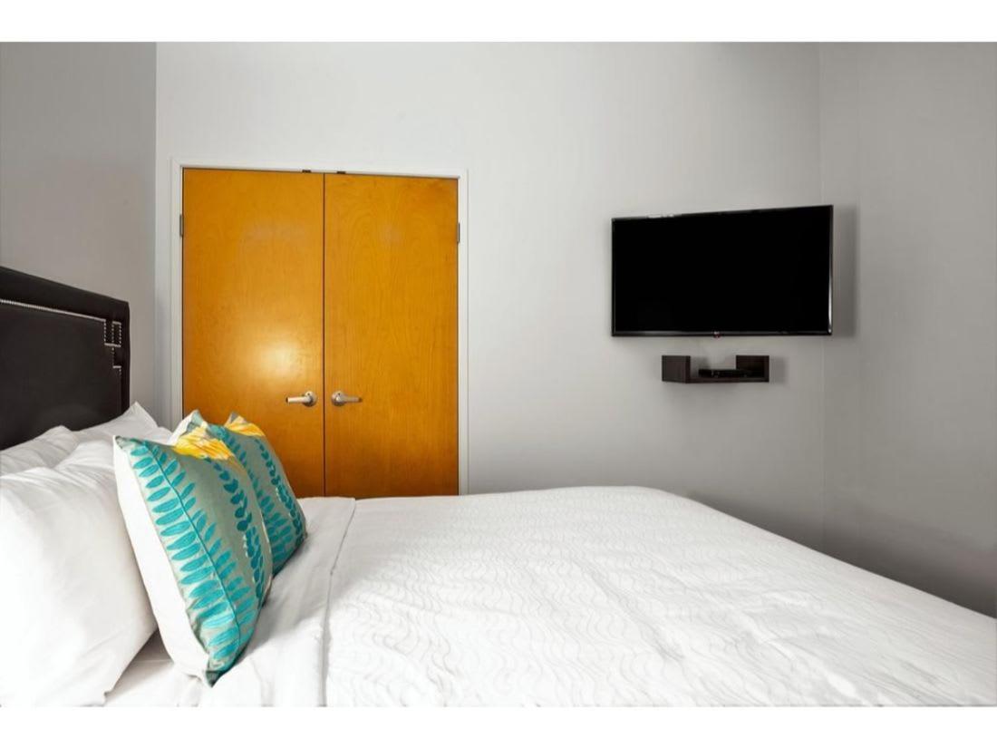2Br 2Ba In The Block By Cozysuites! Indianapolis Bagian luar foto